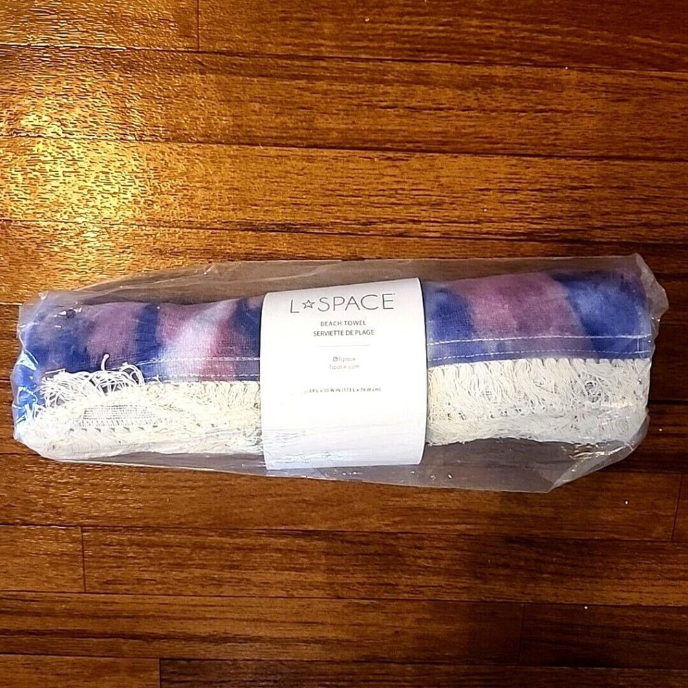 L Space Tie Dye Beach Towel Fringed Brand NEW in Package FabFitFun 68"x30" Purpl
